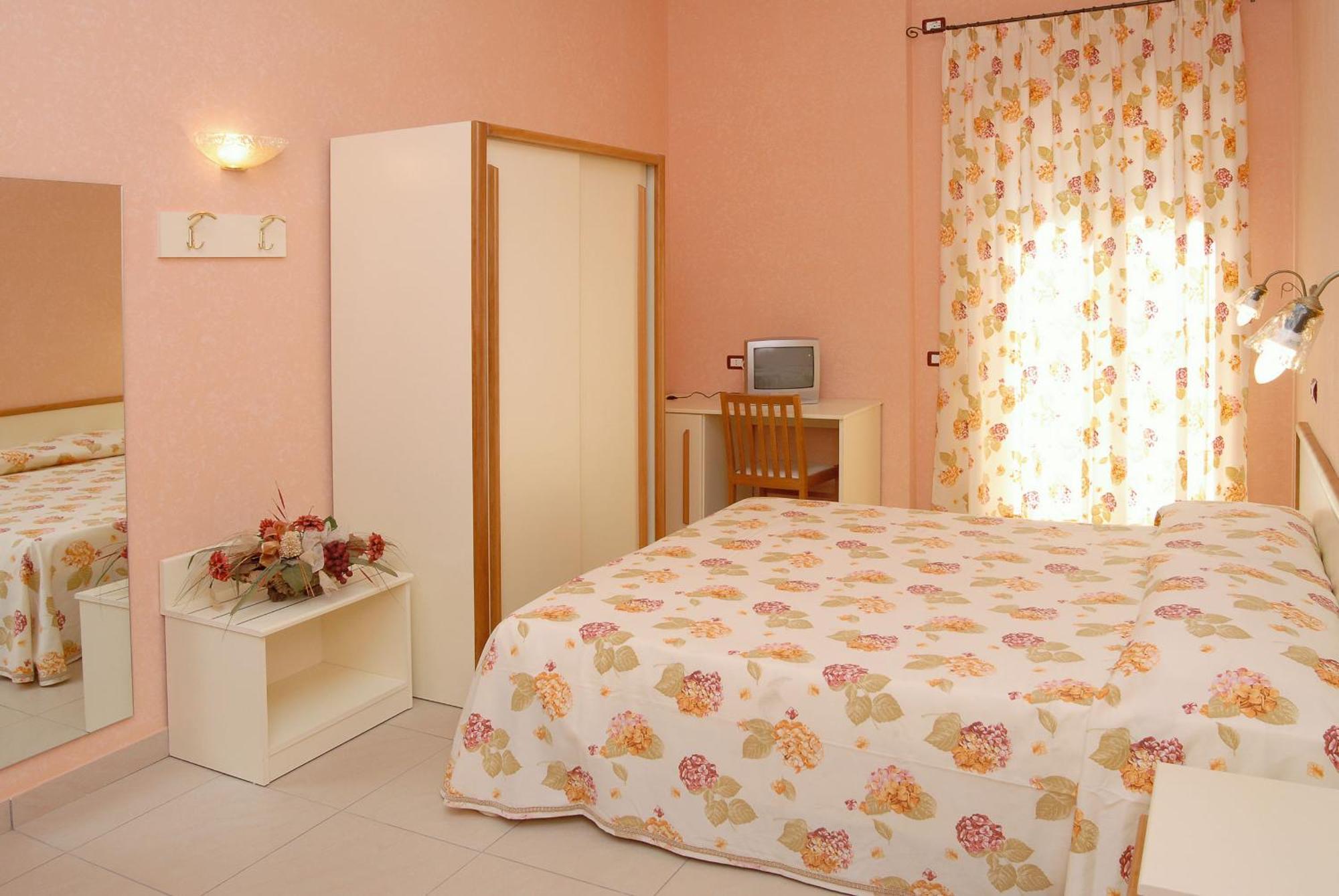 Villaggio Lido Del Mare Rodi Garganico Exteriör bild