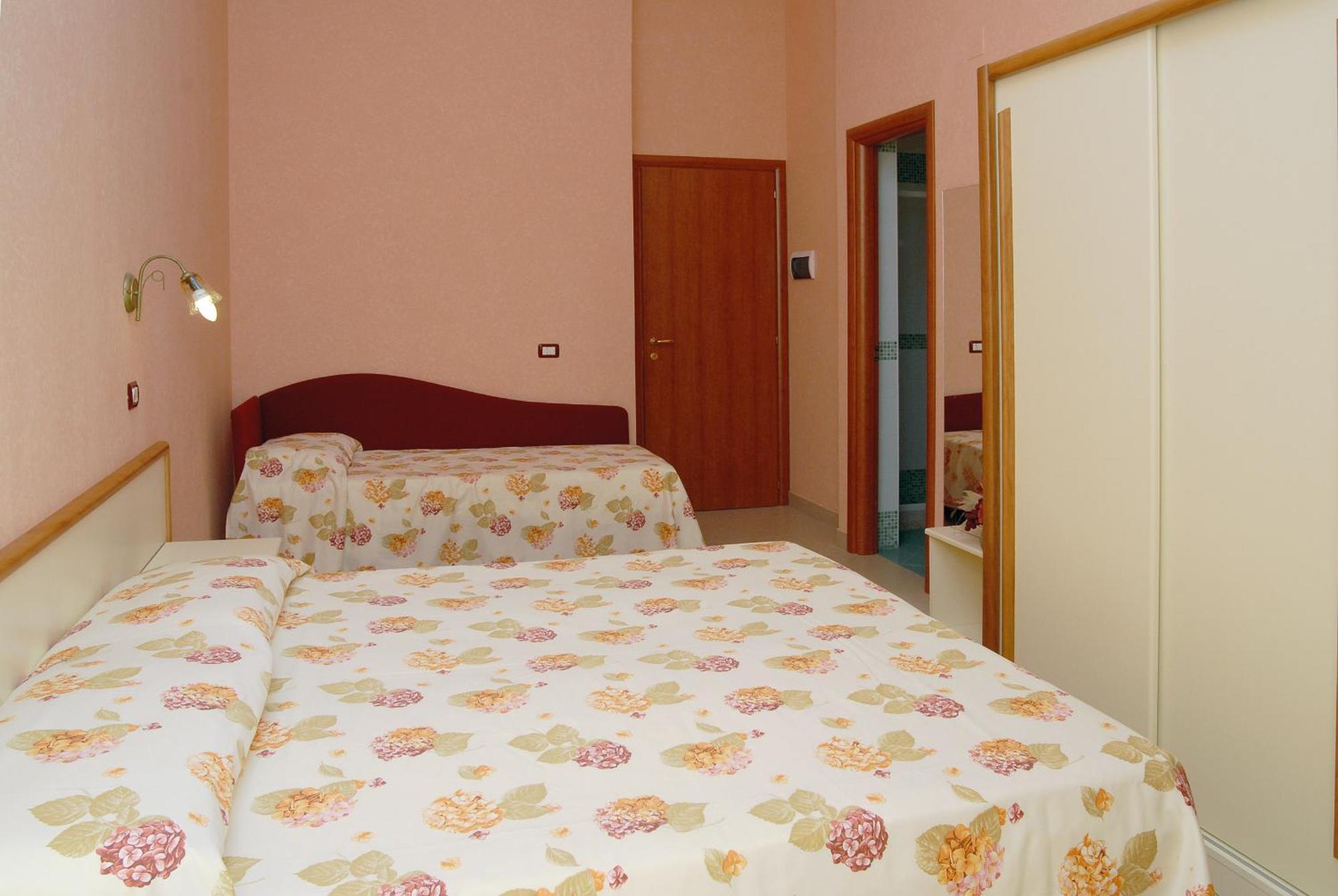 Villaggio Lido Del Mare Rodi Garganico Exteriör bild